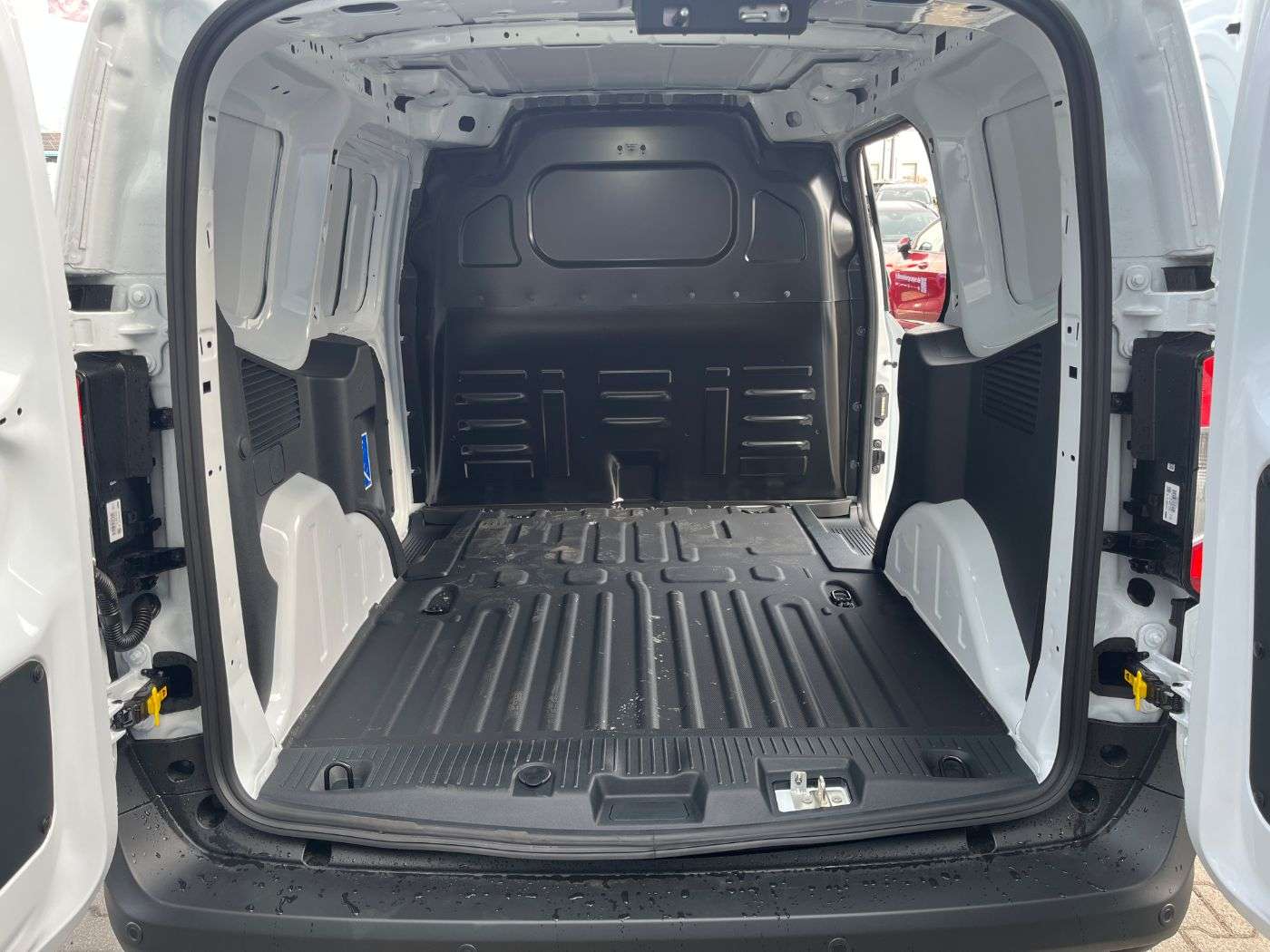 Fahrzeugbild eines Ford Transit Courier