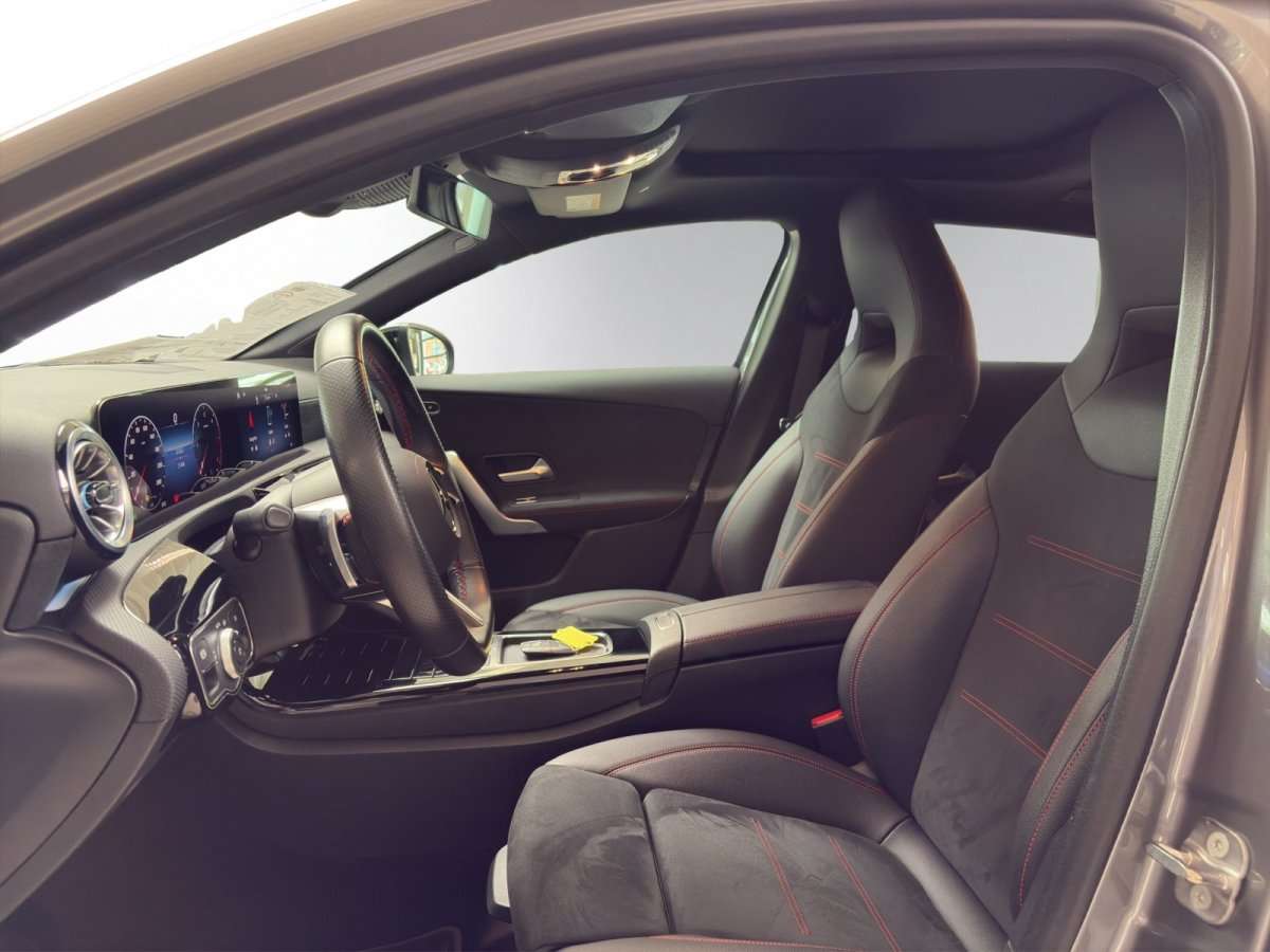 Fahrzeugbild eines Mercedes-Benz A-Klasse