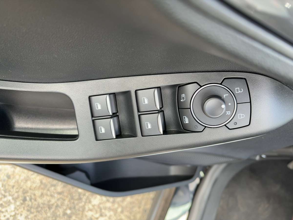 Fahrzeugbild eines Ford Puma