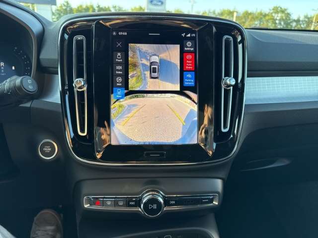 Fahrzeugbild eines Volvo XC40