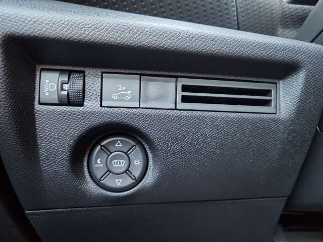 Fahrzeugbild eines Citroën C4 X