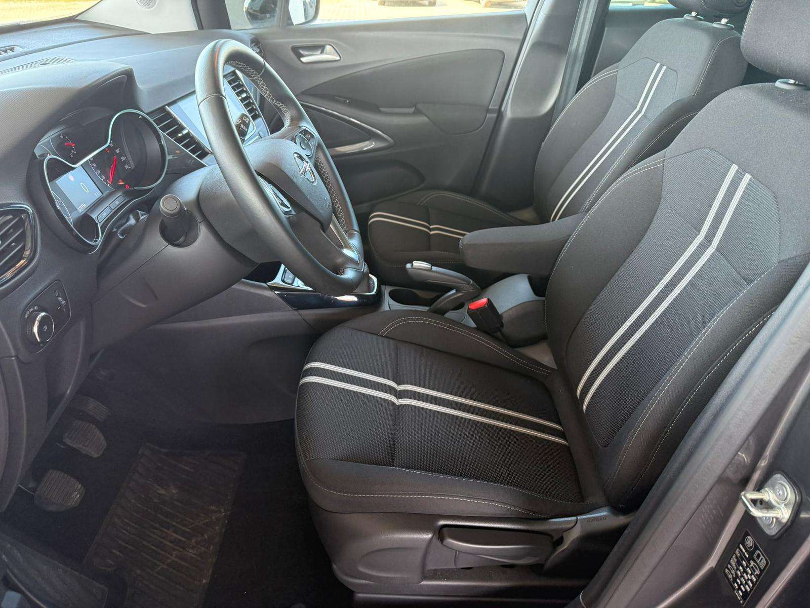 Fahrzeugbild eines Opel Crossland X