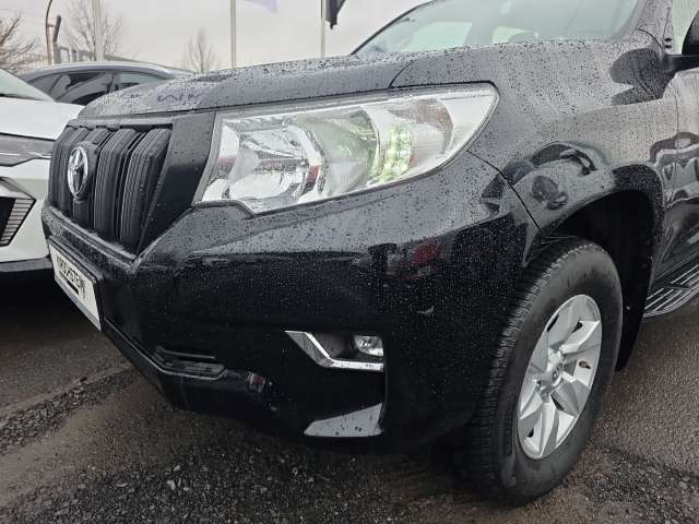 Fahrzeugbild eines Toyota Land Cruiser
