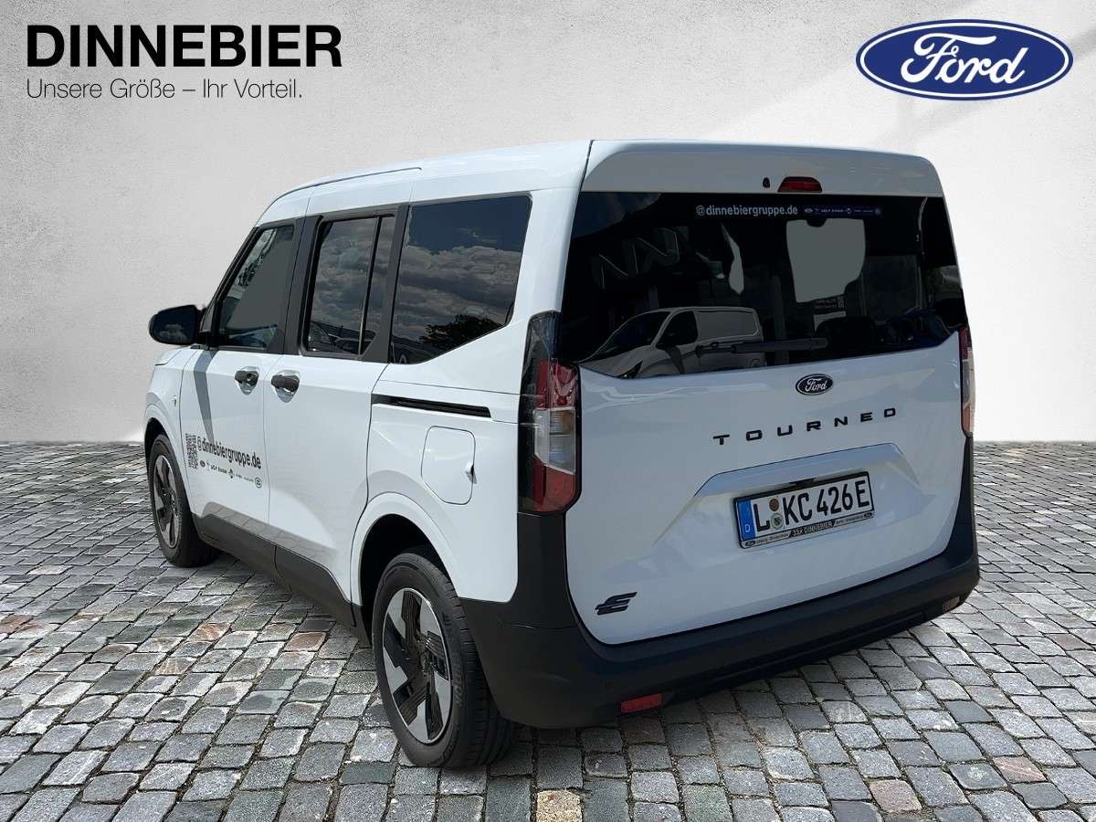 Fahrzeugbild eines Ford Tourneo Courier