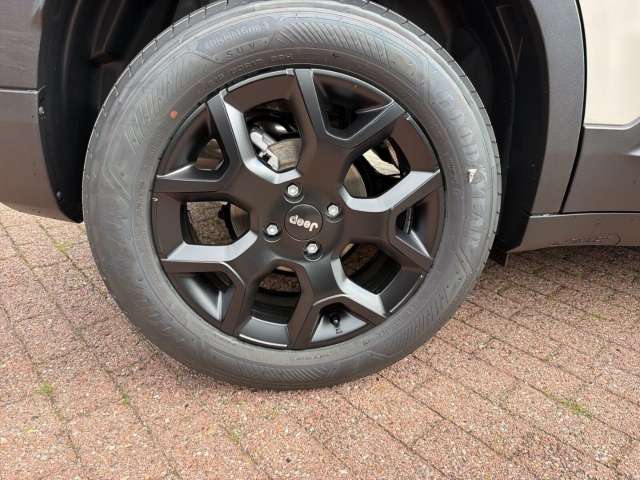 Fahrzeugbild eines Jeep Avenger