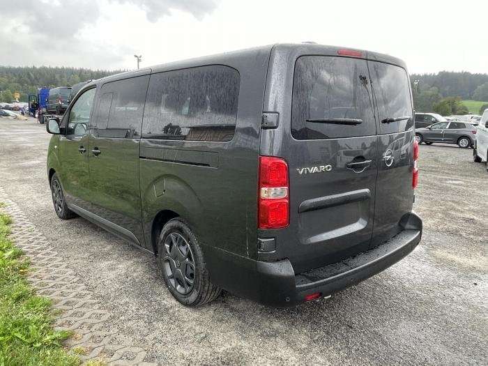 Fahrzeugbild eines Opel Vivaro