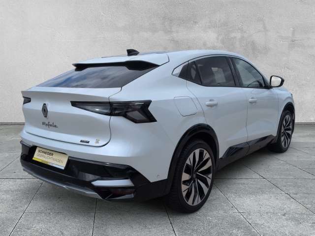 Fahrzeugbild eines Renault Rafale