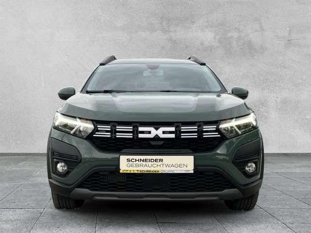Fahrzeugbild eines Dacia Jogger