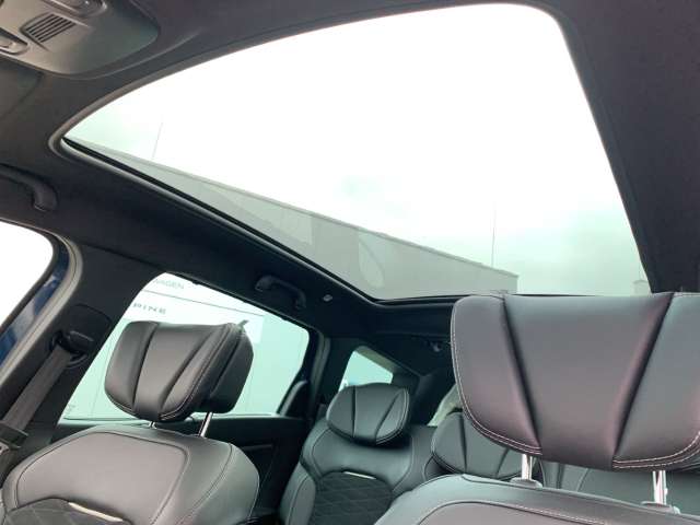 Fahrzeugbild eines Renault Grand Scénic