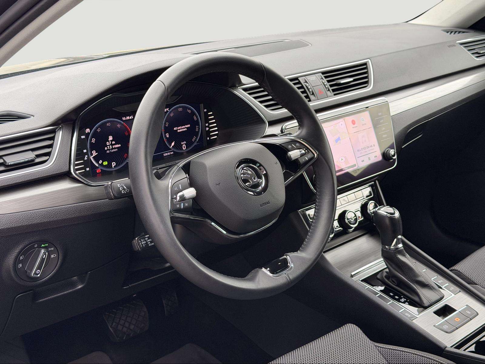 Fahrzeugbild eines Skoda Superb