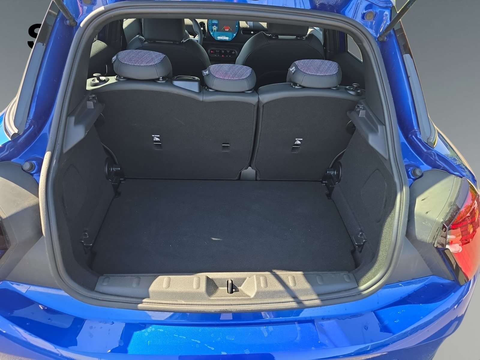 Fahrzeugbild eines MINI COOPER
