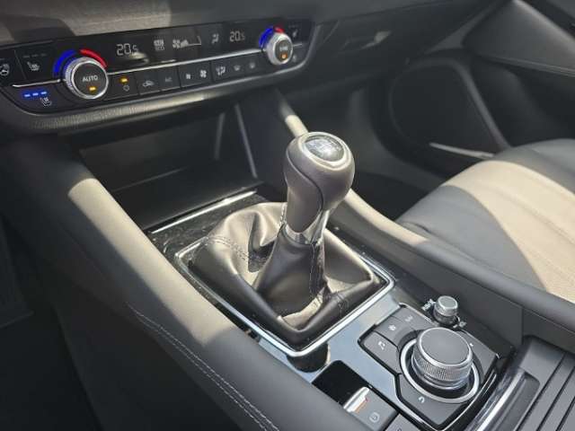 Fahrzeugbild eines Mazda Mazda6