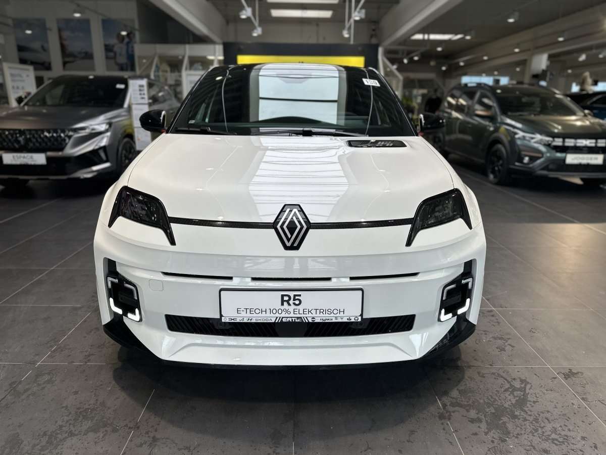 Fahrzeugbild eines Renault 5 E-TECH