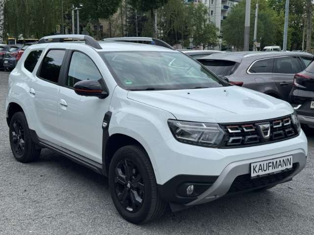 Fahrzeugbild eines Dacia Duster
