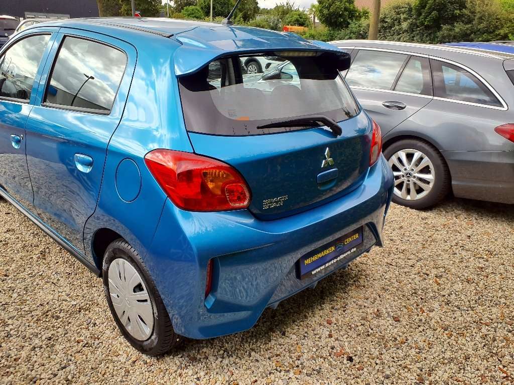 Fahrzeugbild eines Mitsubishi Space Star
