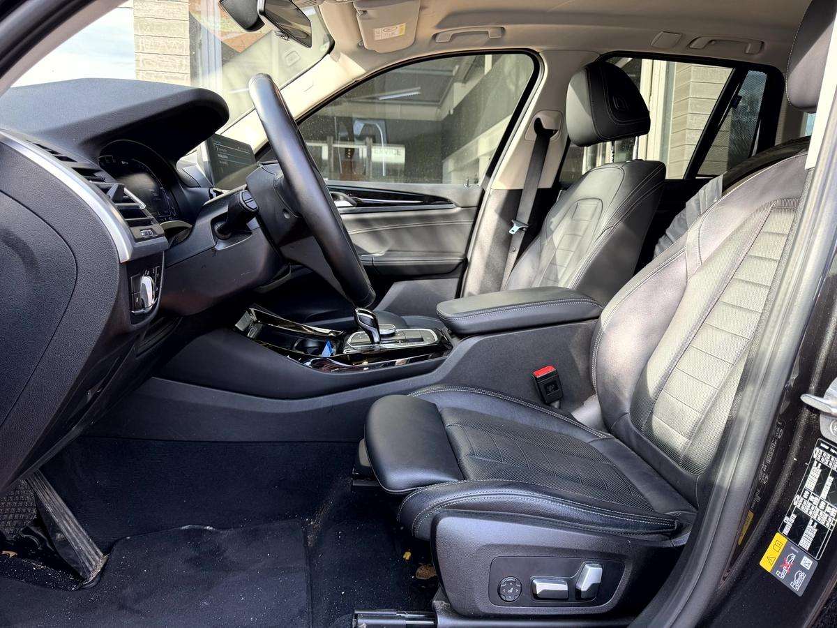 Fahrzeugbild eines BMW X3