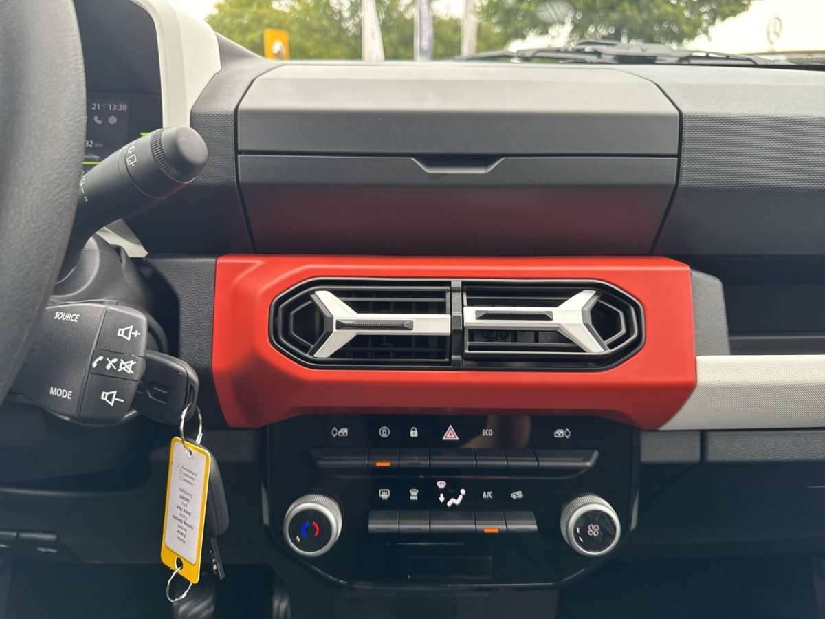 Fahrzeugbild eines Dacia Spring