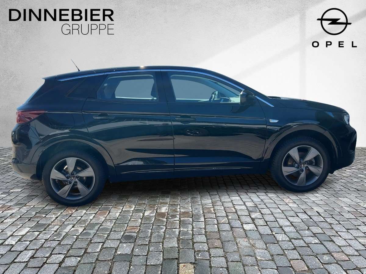 Fahrzeugbild eines Opel Grandland X