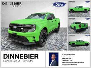 Schräge Frontansicht auf einen Ford Ranger , freigestellt