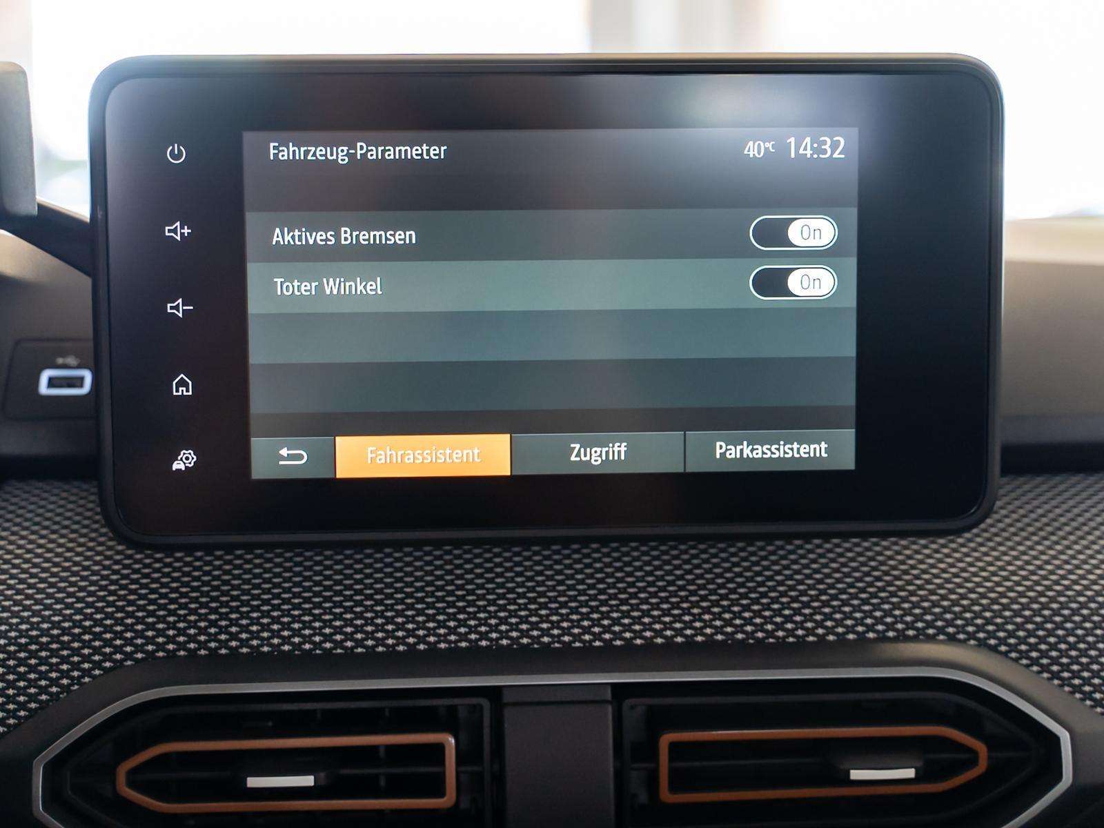 Fahrzeugbild eines Dacia Sandero