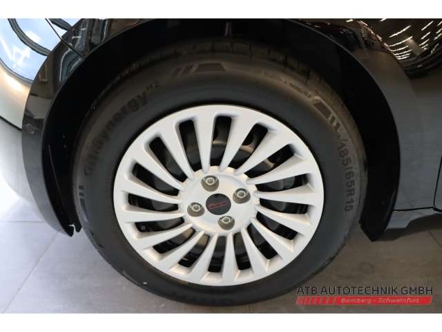 Fahrzeugbild eines Fiat 500