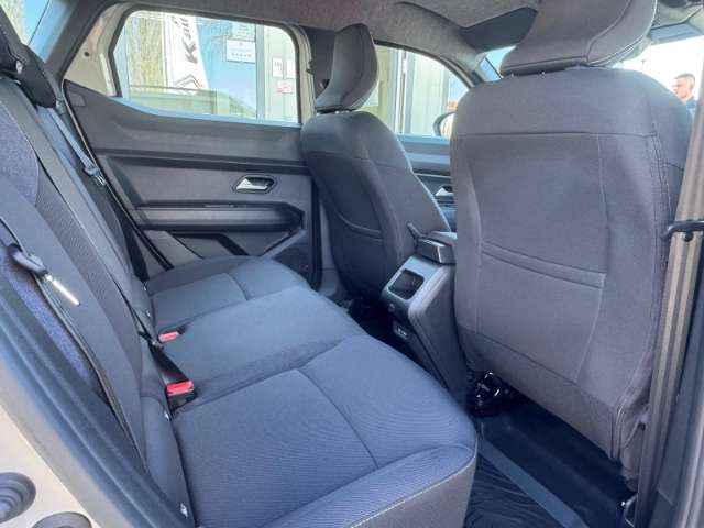 Fahrzeugbild eines Dacia Duster