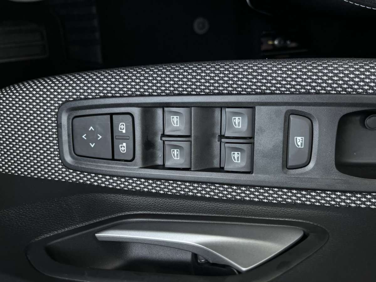 Fahrzeugbild eines Dacia Sandero