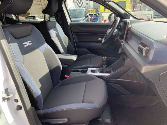 Fahrzeugbild eines Dacia Duster