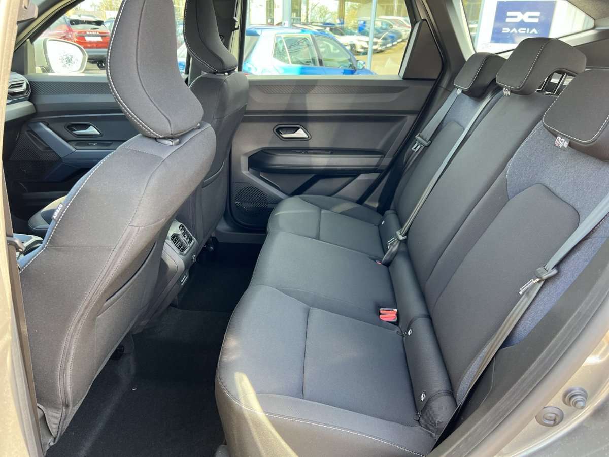 Fahrzeugbild eines Dacia Bigster