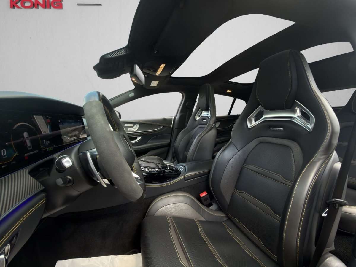 Fahrzeugbild eines Mercedes-Benz AMG GT