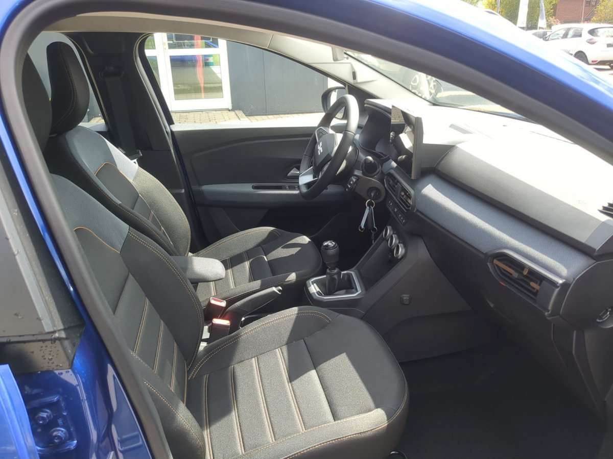 Fahrzeugbild eines Dacia Sandero