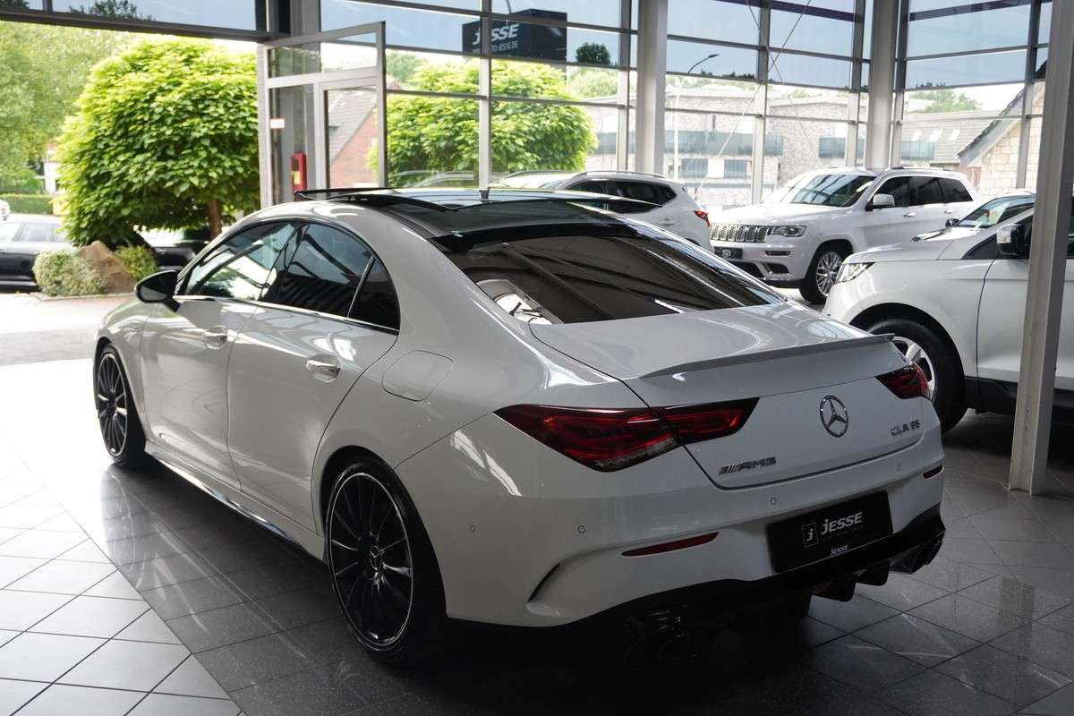 Fahrzeugbild eines Mercedes-Benz CLA