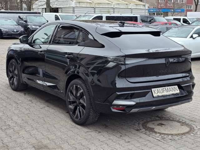 Fahrzeugbild eines Renault Rafale