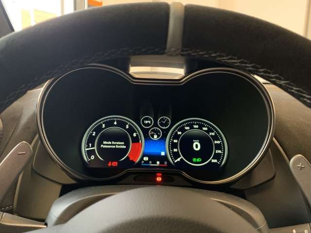 Fahrzeugbild eines Alpine A110