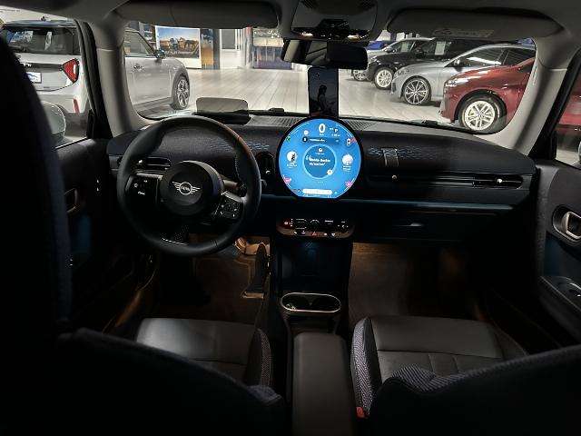 Fahrzeugbild eines MINI COOPER