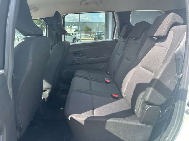 Fahrzeugbild eines Dacia Jogger