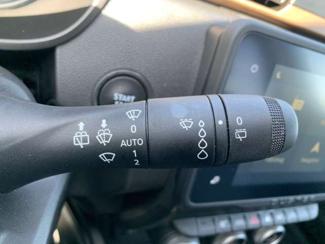 Fahrzeugbild eines Dacia Duster