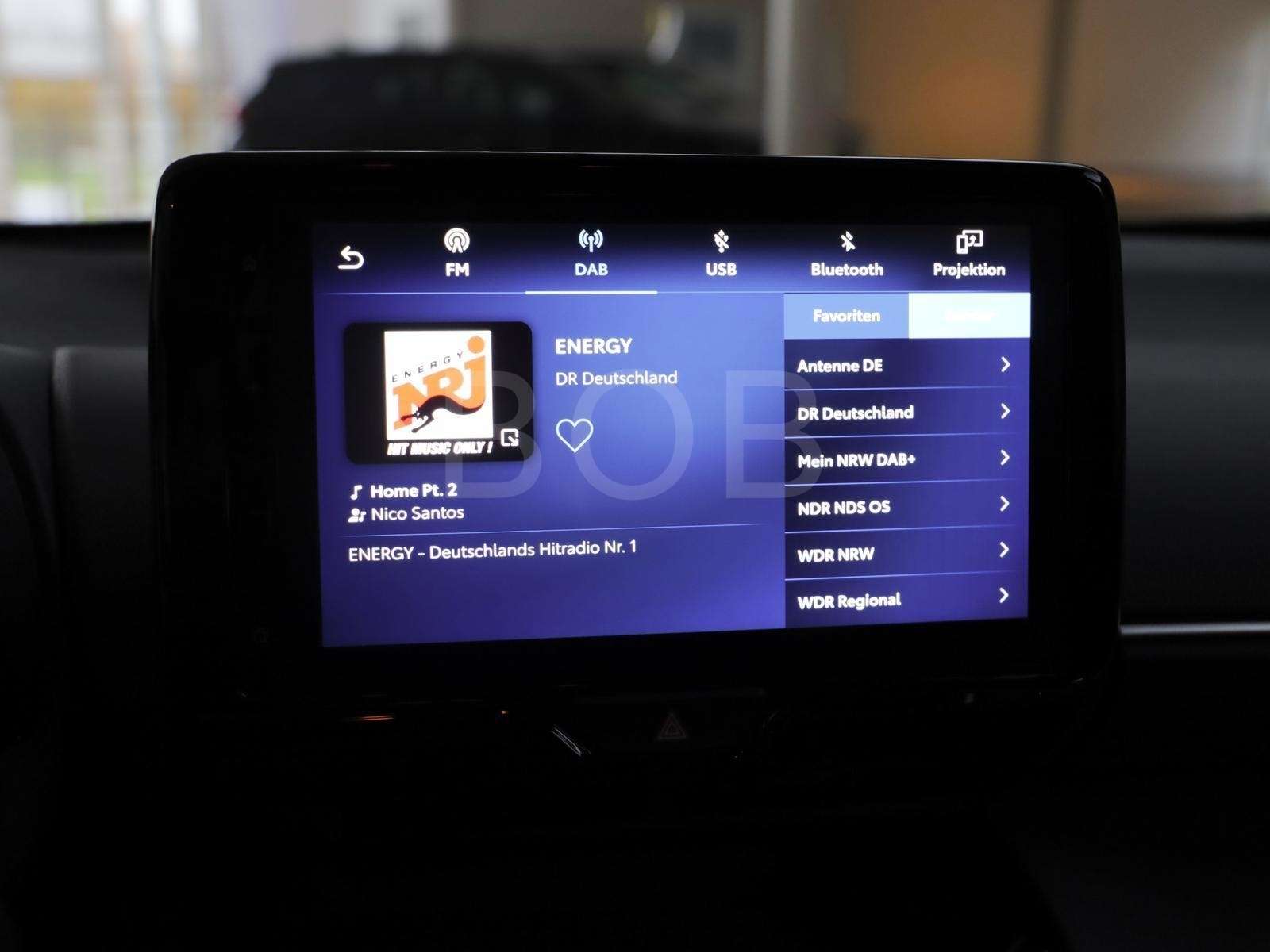 Fahrzeugbild eines Toyota Yaris Cross