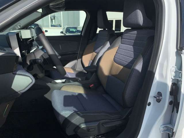 Fahrzeugbild eines Renault 5 E-TECH