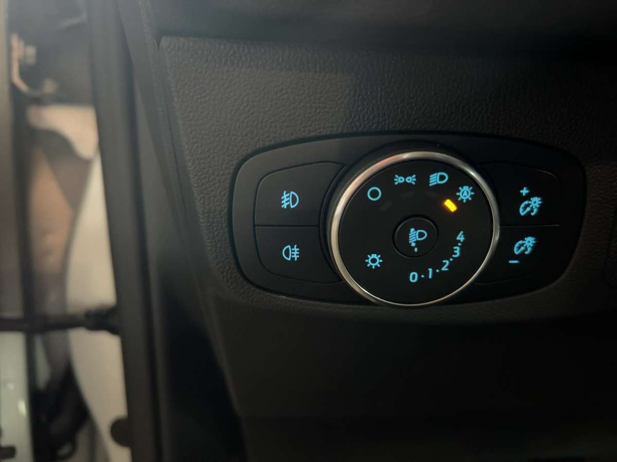 Fahrzeugbild eines Ford Focus