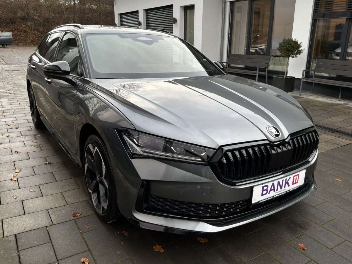 Fahrzeugbild eines Skoda Superb