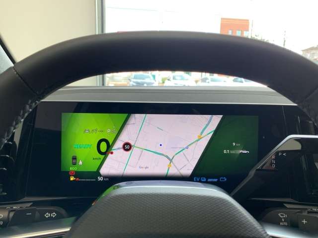 Fahrzeugbild eines Renault Rafale