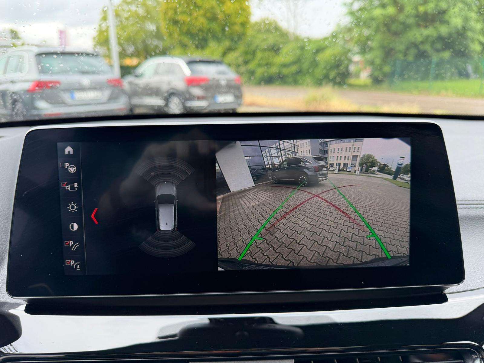 Fahrzeugbild eines BMW X1
