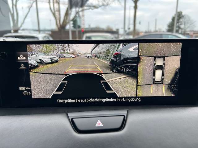 Fahrzeugbild eines Mazda CX-60