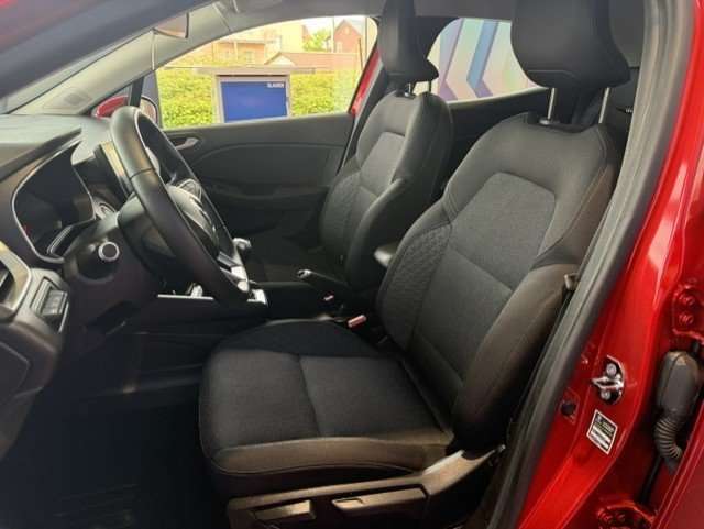 Fahrzeugbild eines Renault Clio