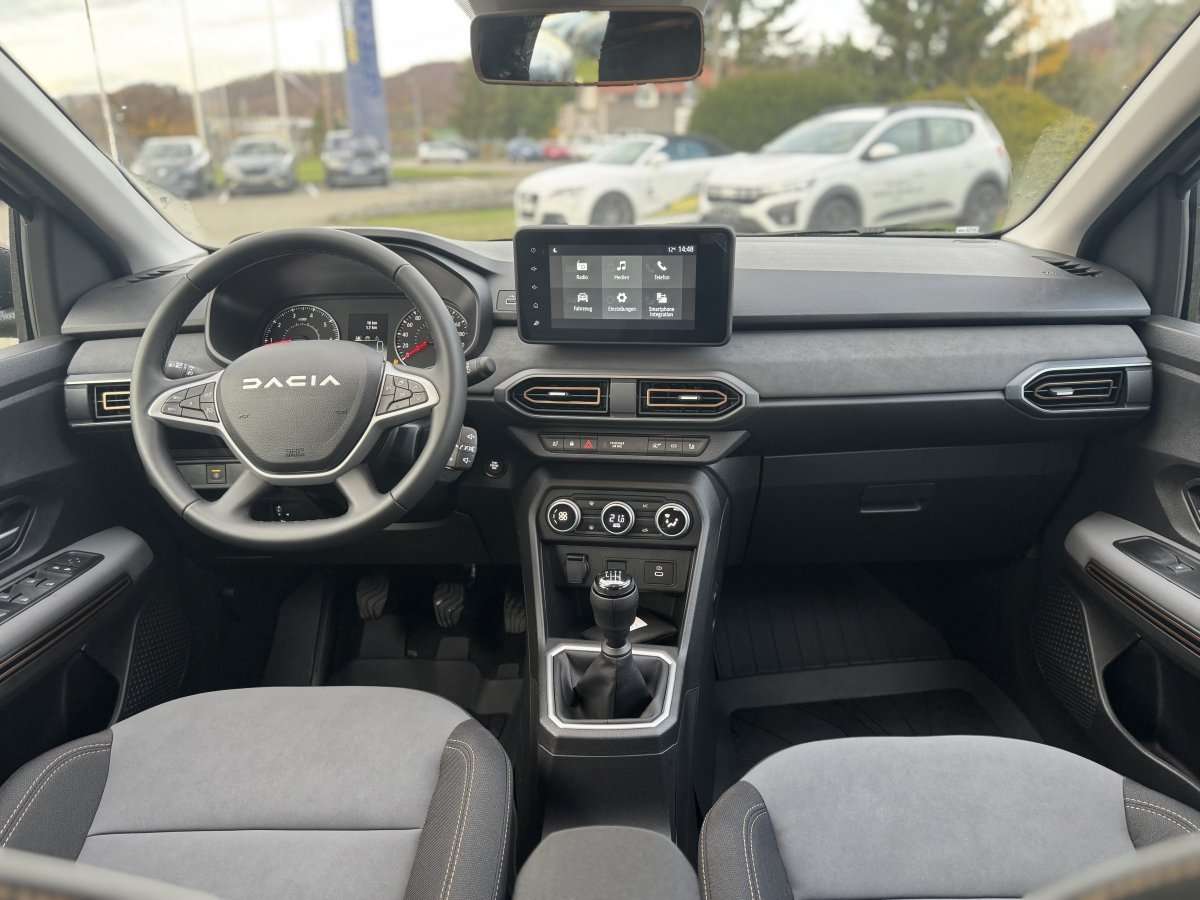 Fahrzeugbild eines Dacia Sandero