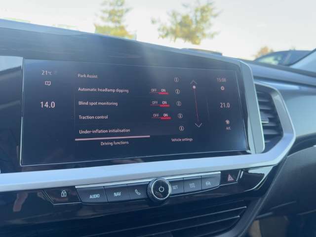 Fahrzeugbild eines Opel Grandland X