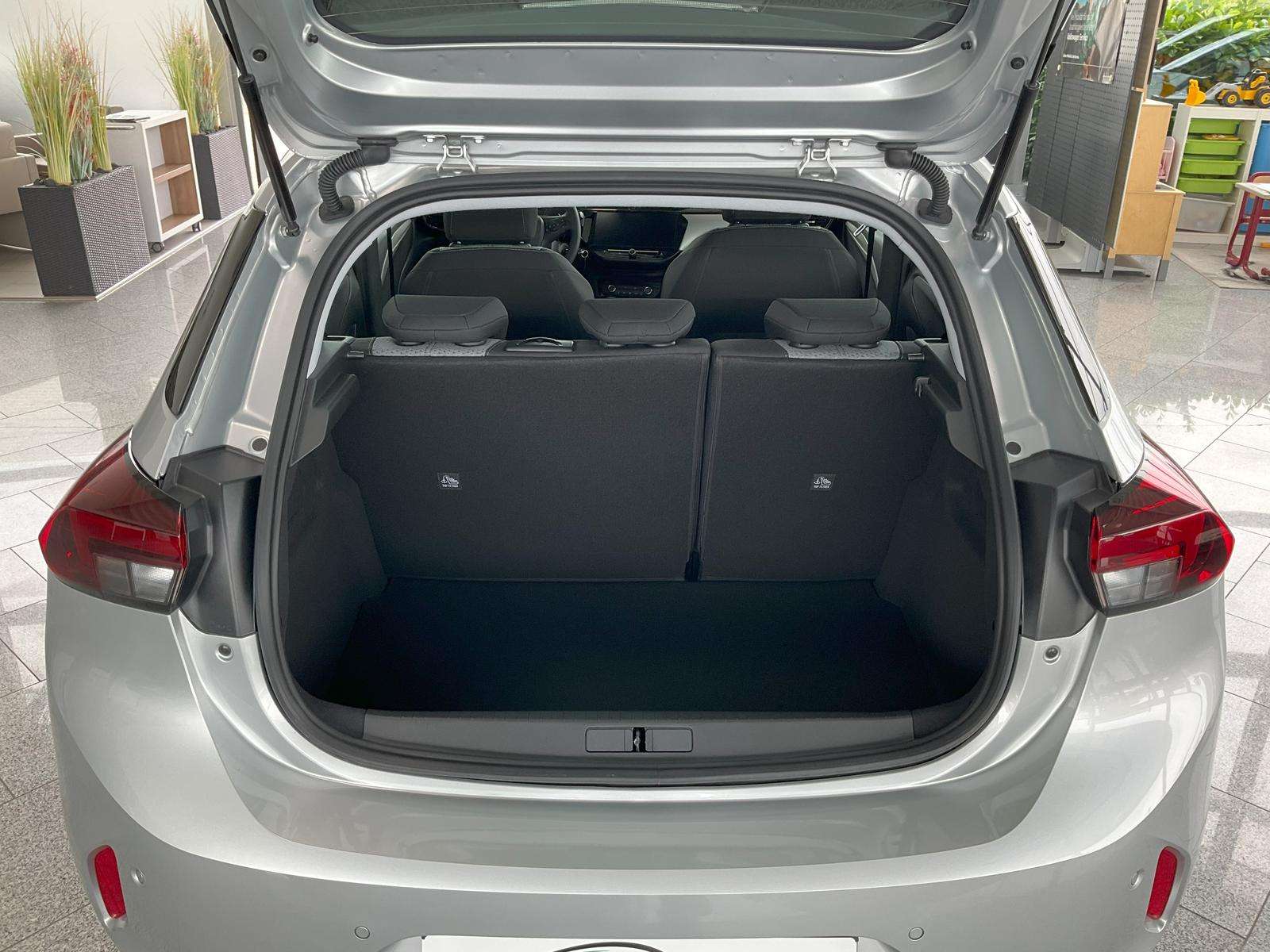 Fahrzeugbild eines Opel Corsa