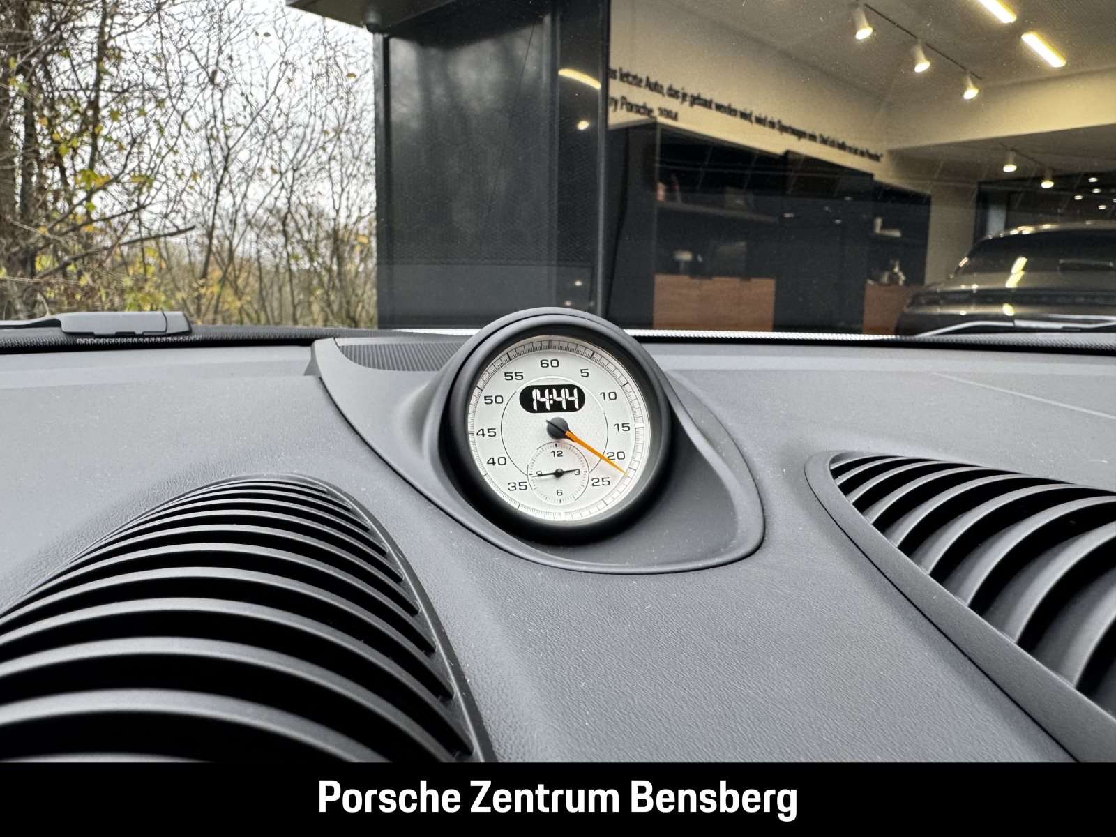 Fahrzeugbild eines Porsche Cayman