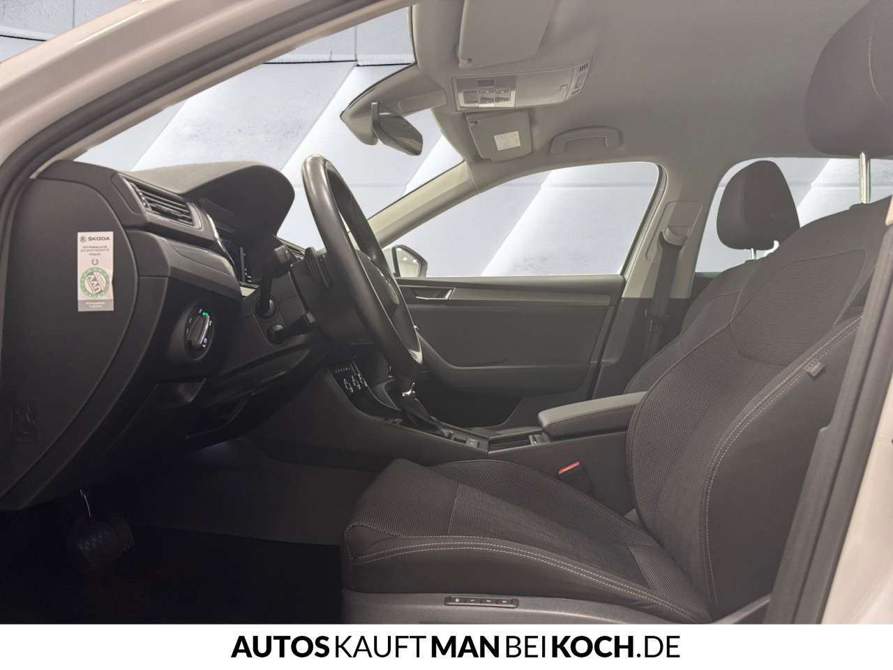 Fahrzeugbild eines Skoda Superb